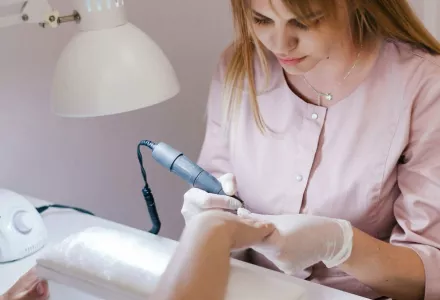 Курси манікюру та нарощування нігтів у Миколаєві