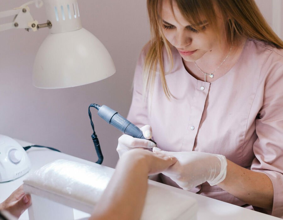 Курси манікюру та нарощування нігтів у Миколаєві